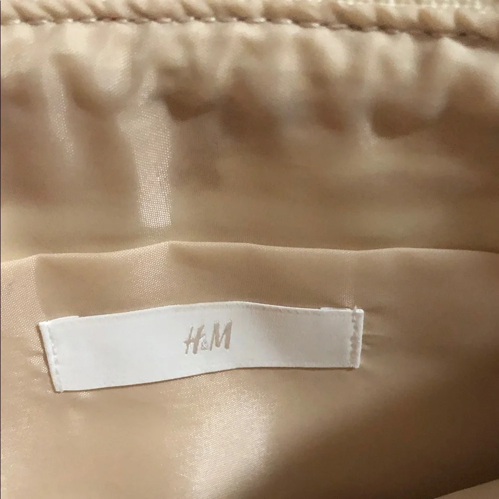 H&M Cream Knit Pom-Pom Shoulder Bag